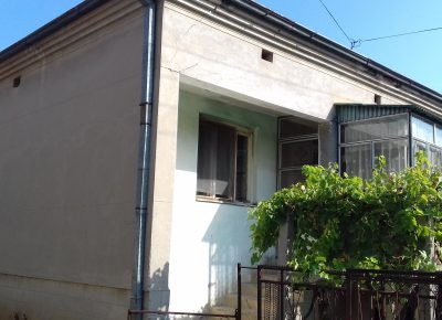 201808150845121581947040