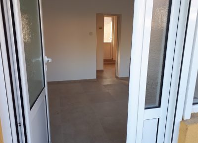 201910050852411580837217