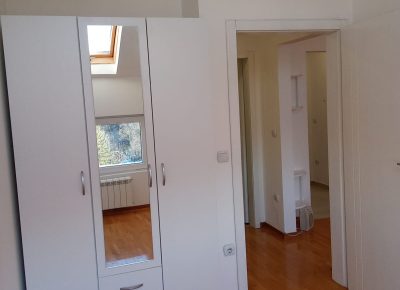 7FlatJuhorskabedroomwadrobeconnectinghallentryhall1709389879