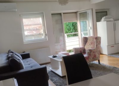 IMG-af3d19eba41045e459b6433eba6119a6-V