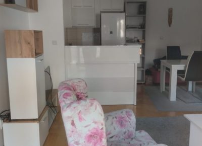 IMG-bb507c7b65a14d6f63994293b1b74a1e-V